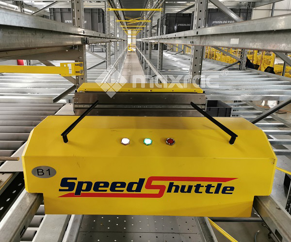 Multi layer shuttle system Multi layer shuttle system