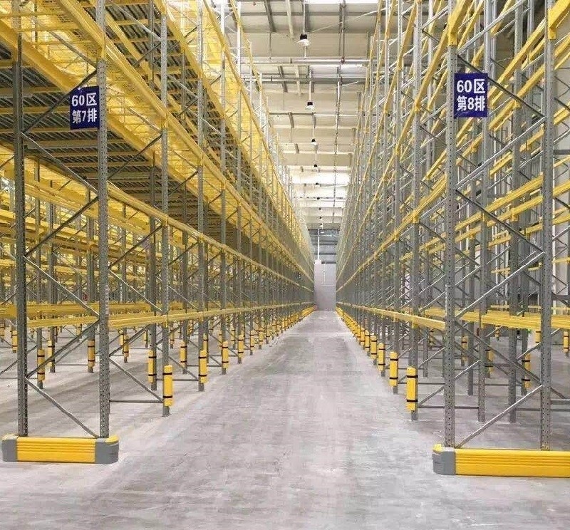 ما هي رفوف المستودعات؟